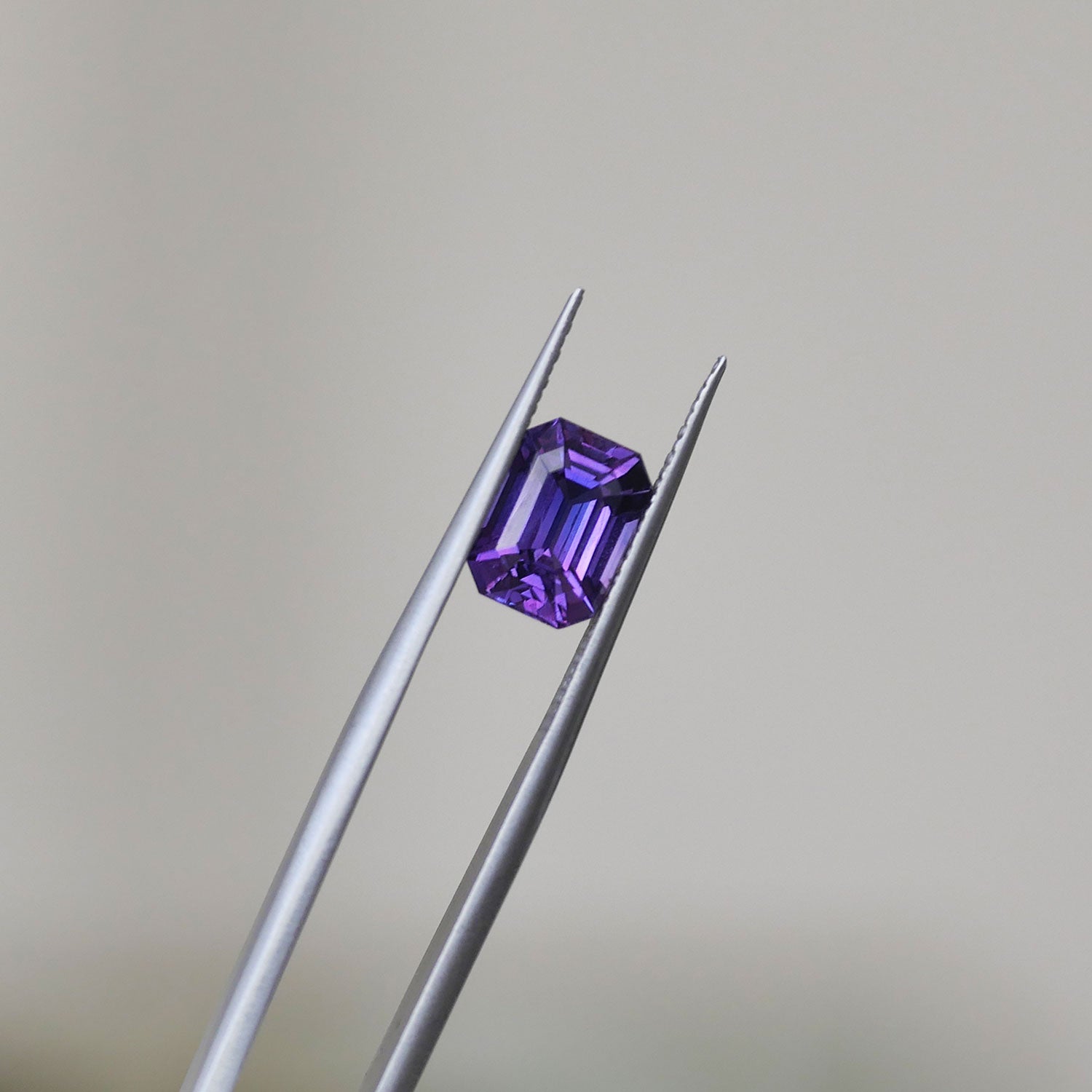 3.05 ctw Emerald Cut Bi Color Purple