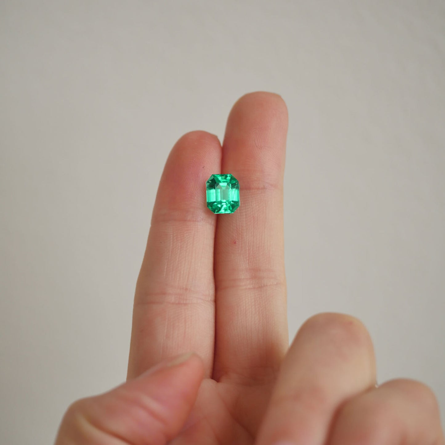 2.06 ctw Colombian Emerald