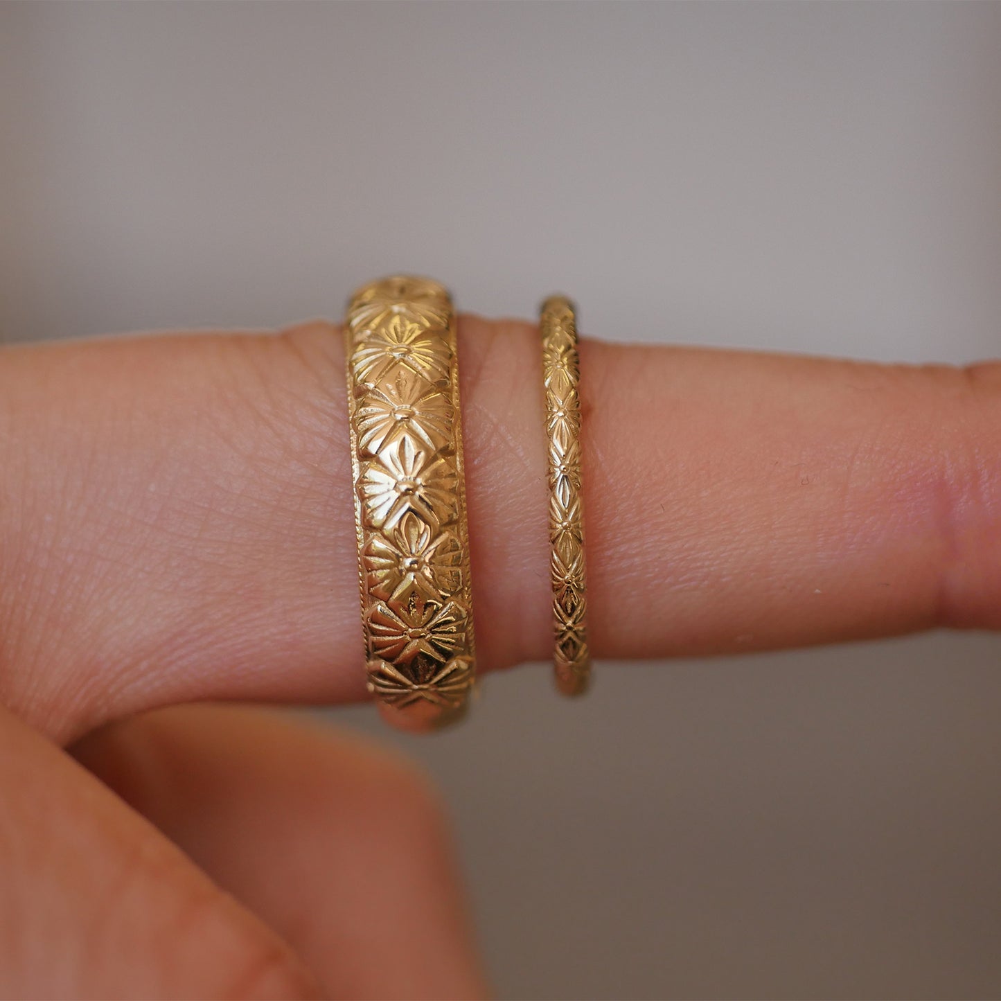 Delicate Deco Floral Band