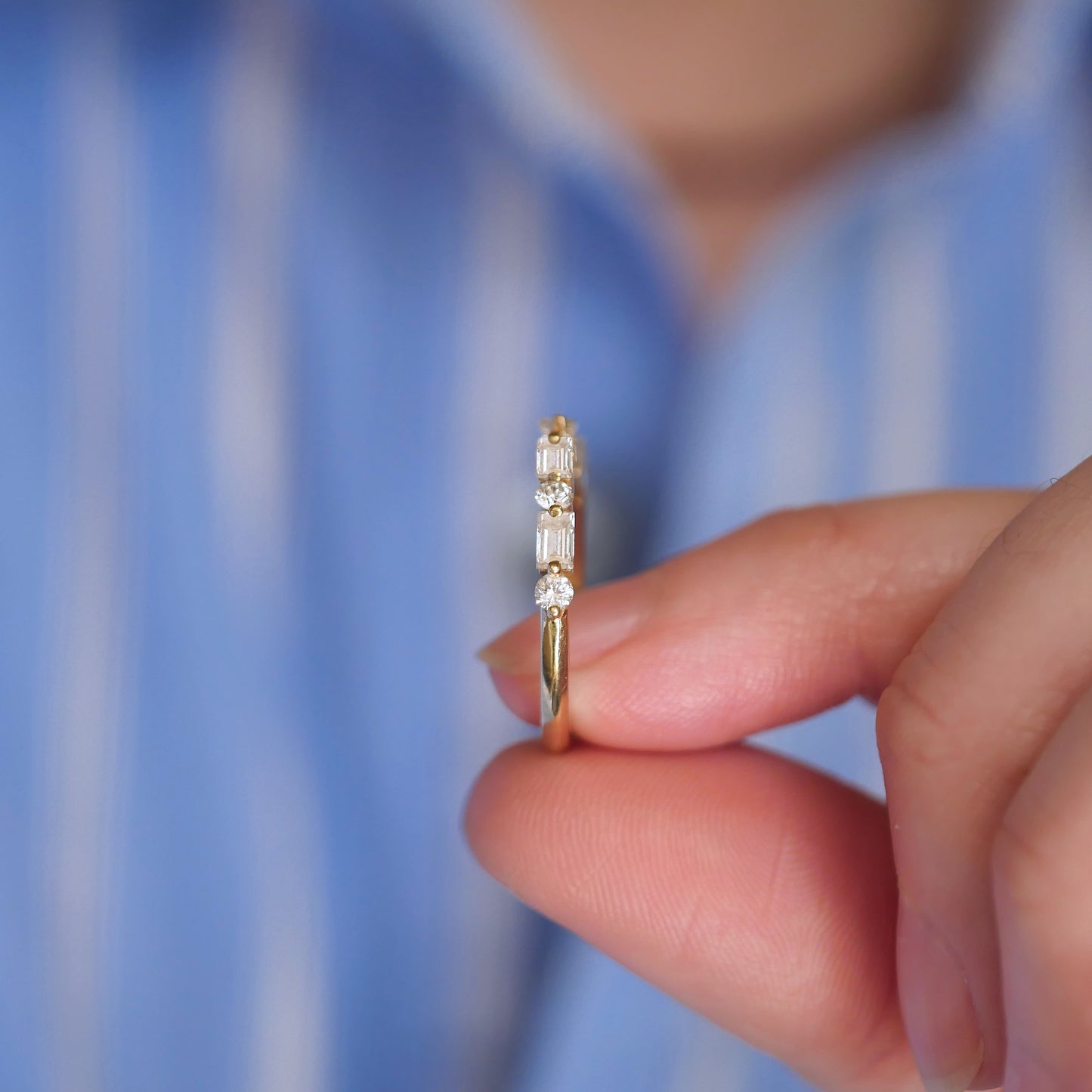 Floating Baguette & Round Diamond Ring