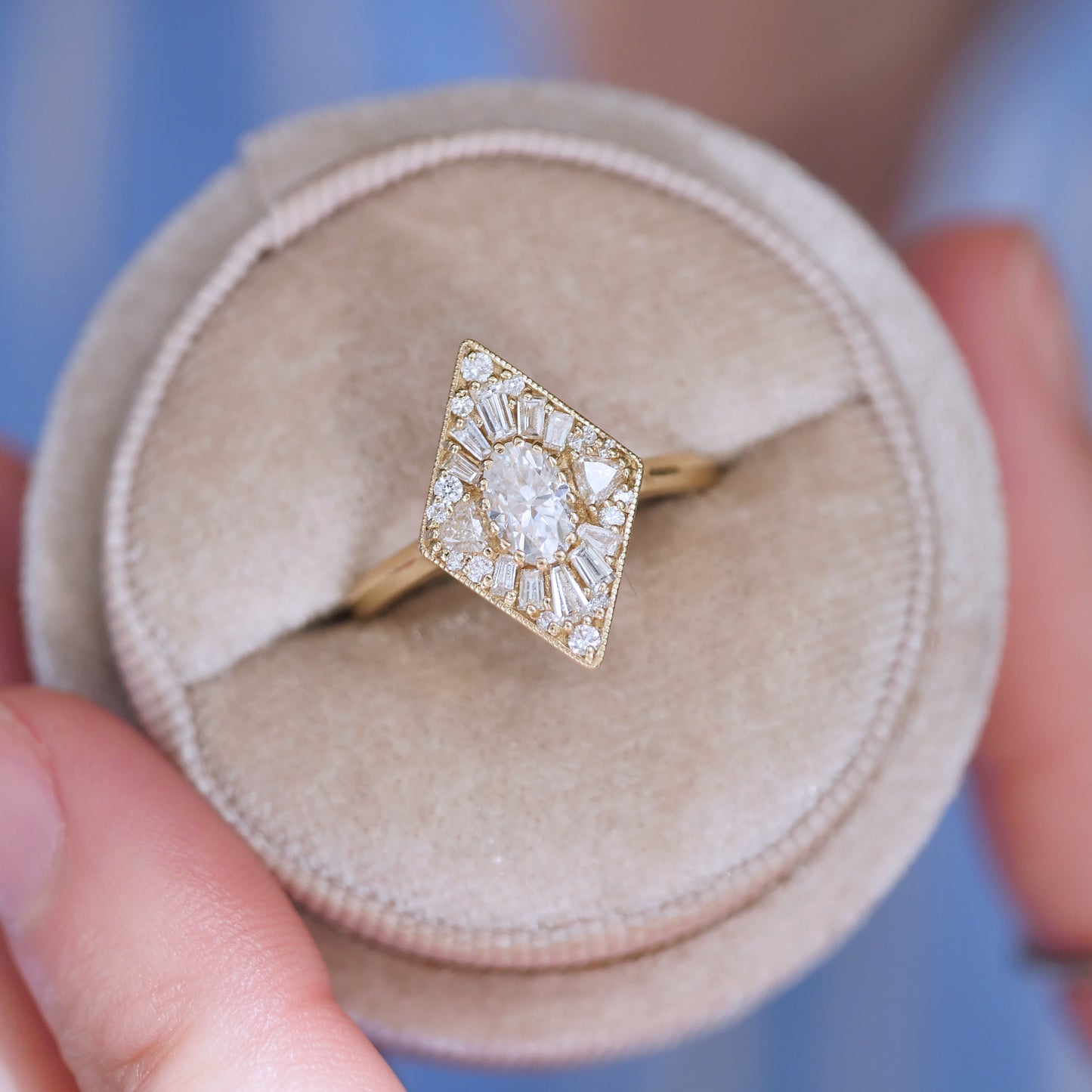 Mini Kite Shape Oval Brilliant Cut Diamond Mosaic Ring