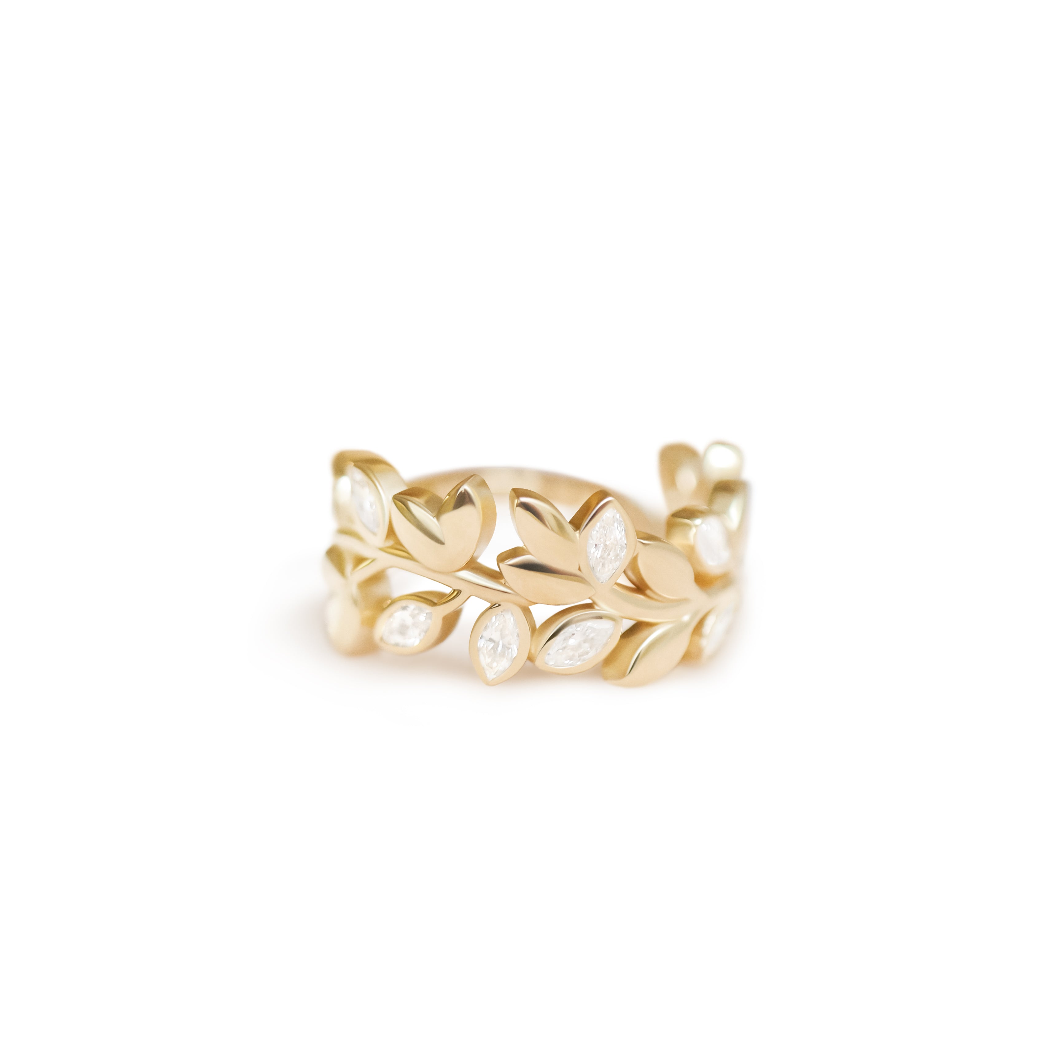 Wide Leaf Diamond Band
