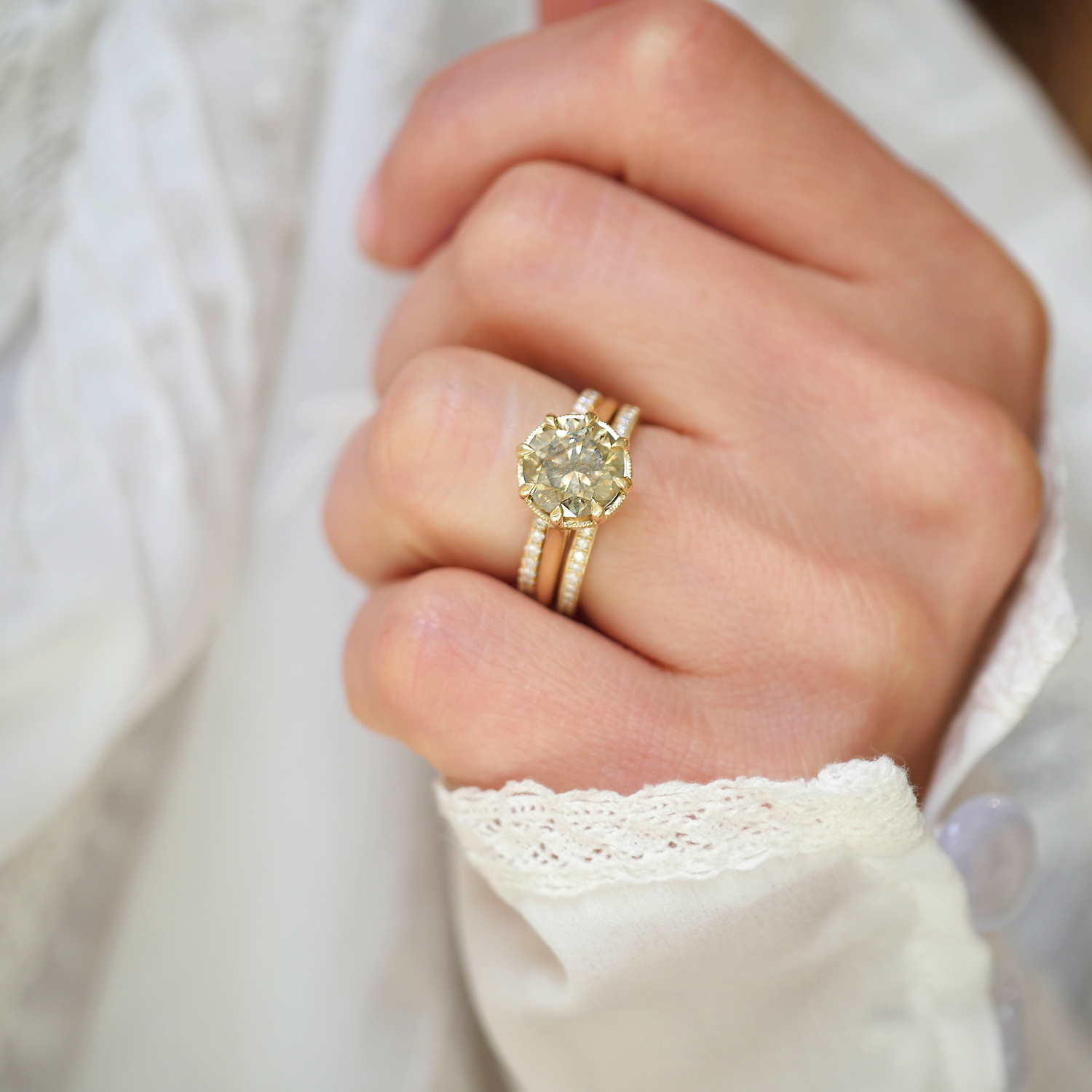 Opalescent Yellow Brown Diamond Solitaire