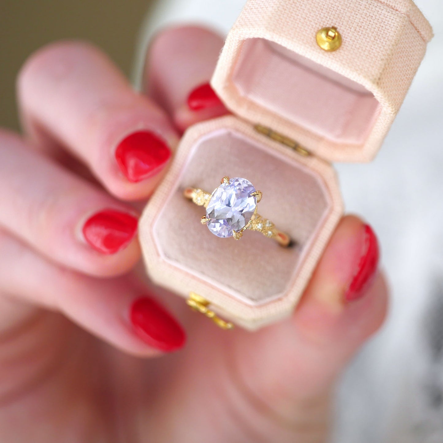 Oval Lilac Sapphire Wild Vine Ring