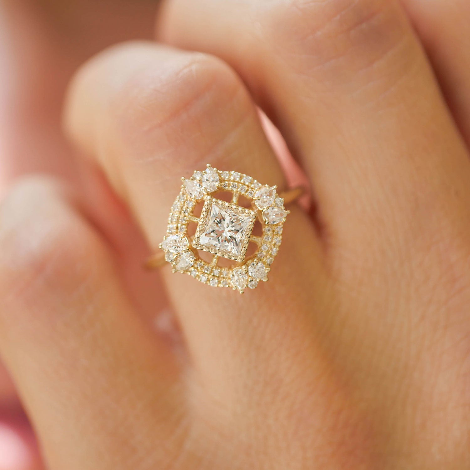 Lilibird Diamond Mosaic Ring Princess Cut Center
