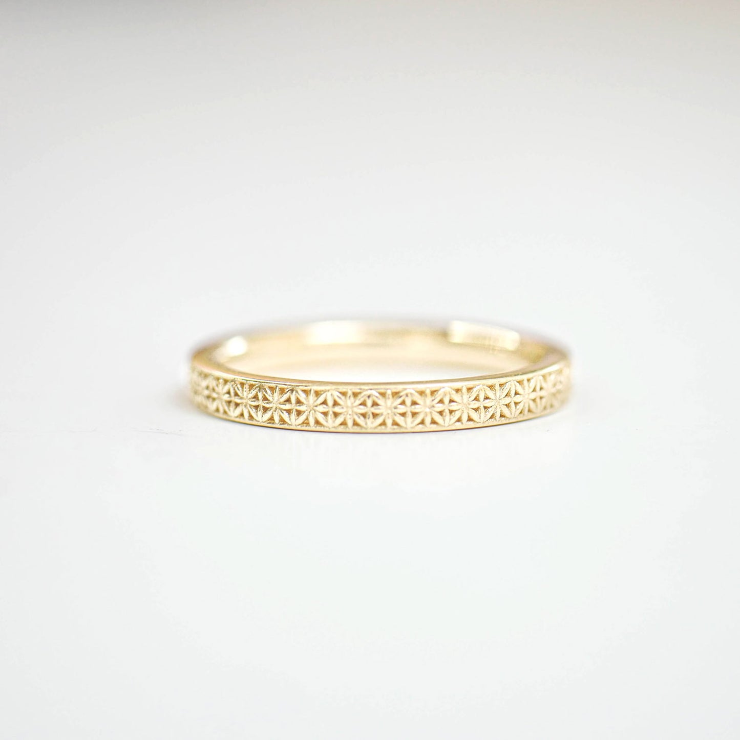 2mm Deco Antique Star Ring