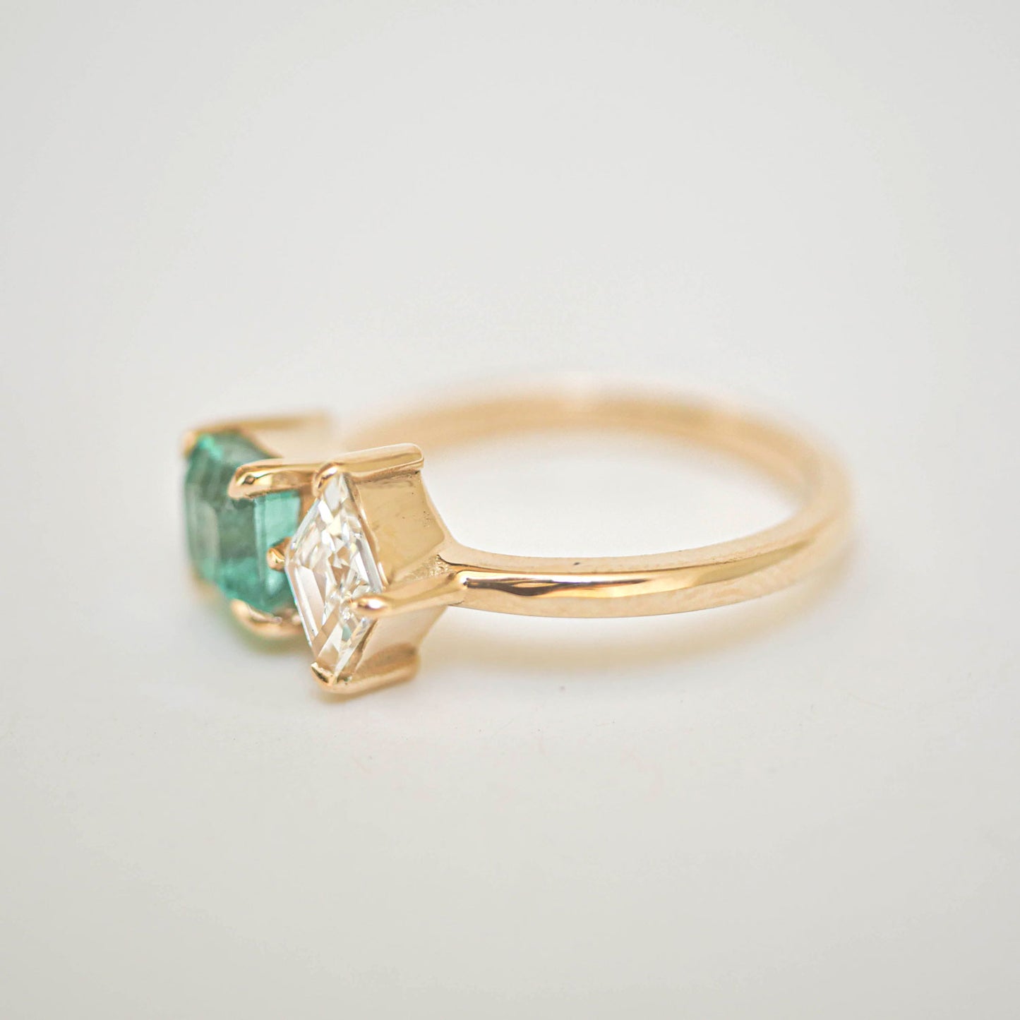 Emerald & Lozenge Diamond Toi et Moi Ring