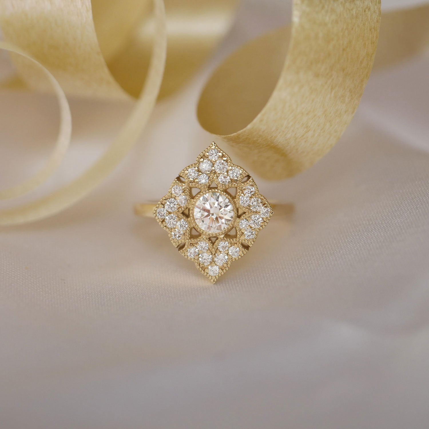 Deco Baroque Round Brilliant Diamond Mosaic Ring