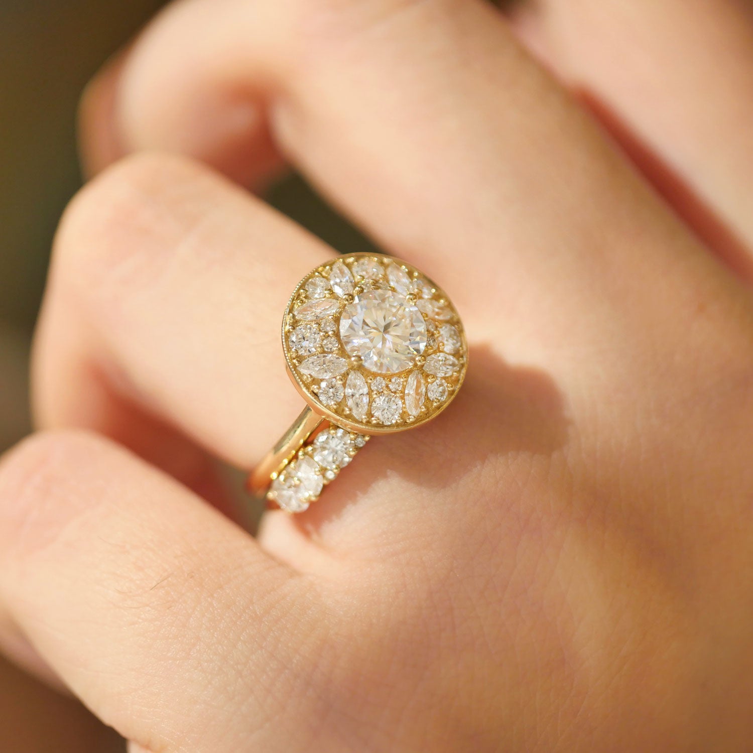 Marquise & Round Brilliant Cut Diamond Mosaic Ring 1.00 ctw center