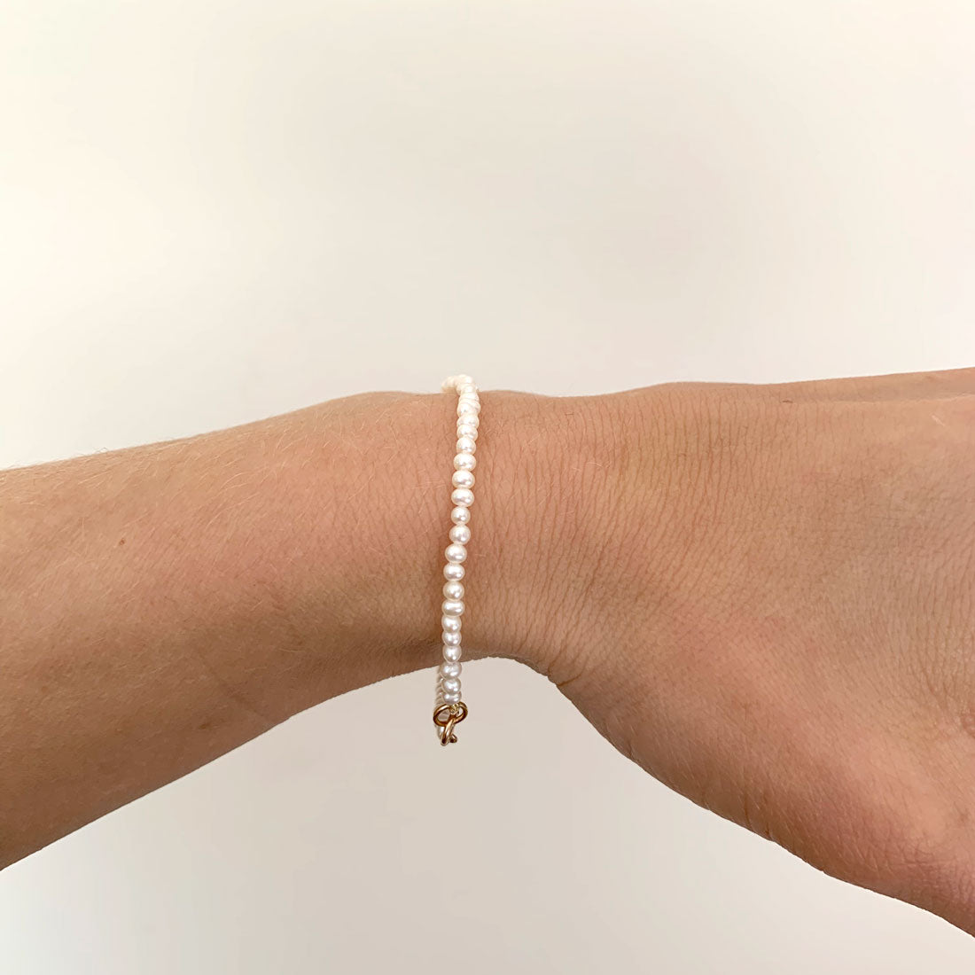 Tiny Pearl Bracelet