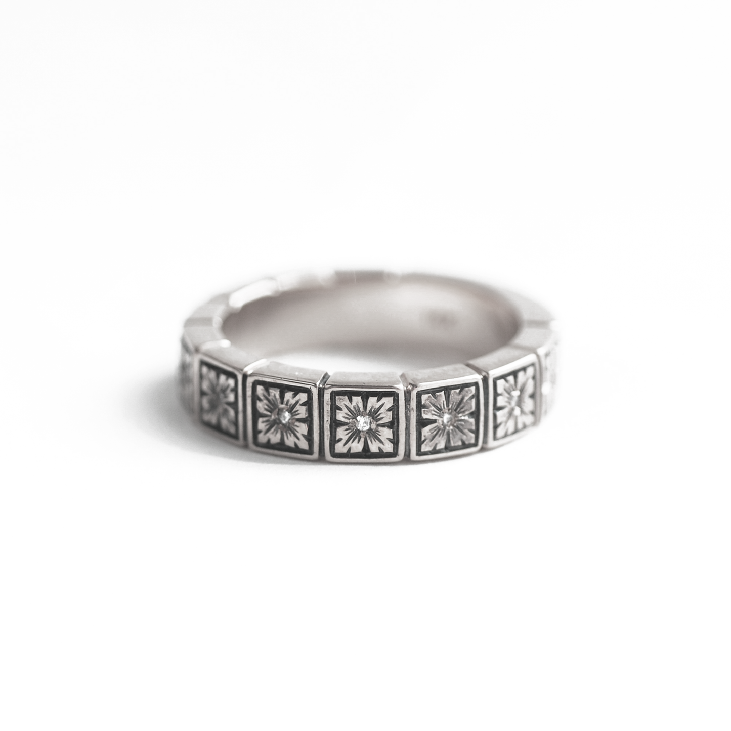 5mm Art Deco Engraved Notched Diamond Band Ring