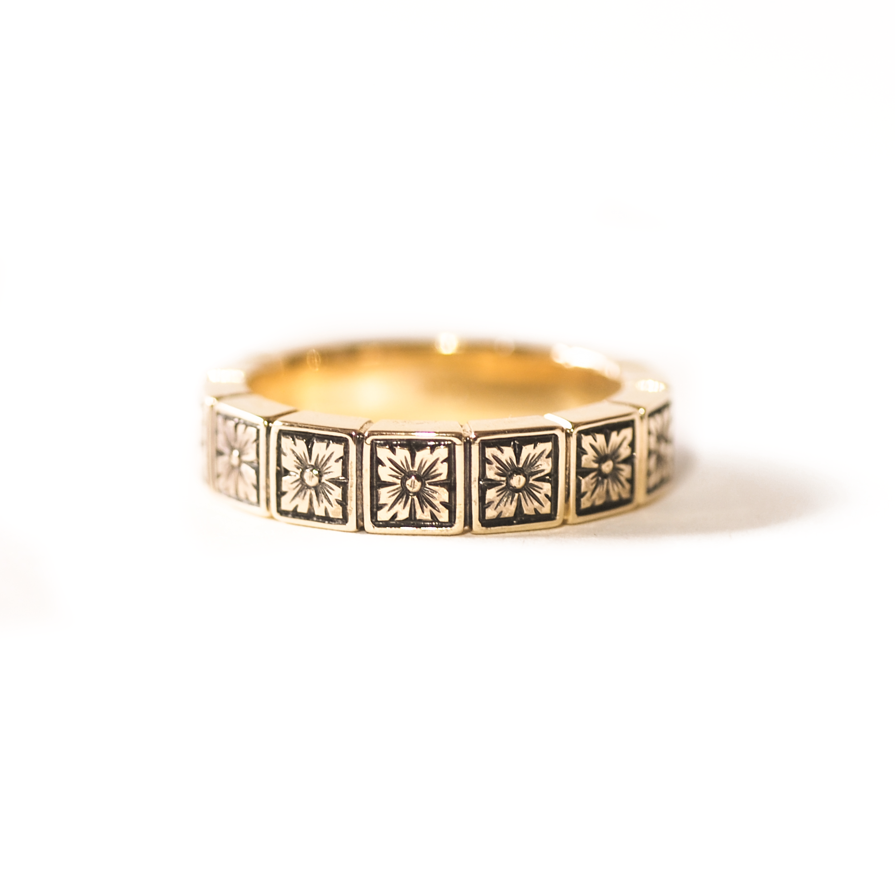 5mm Art Deco Engraved Notched Band Ring