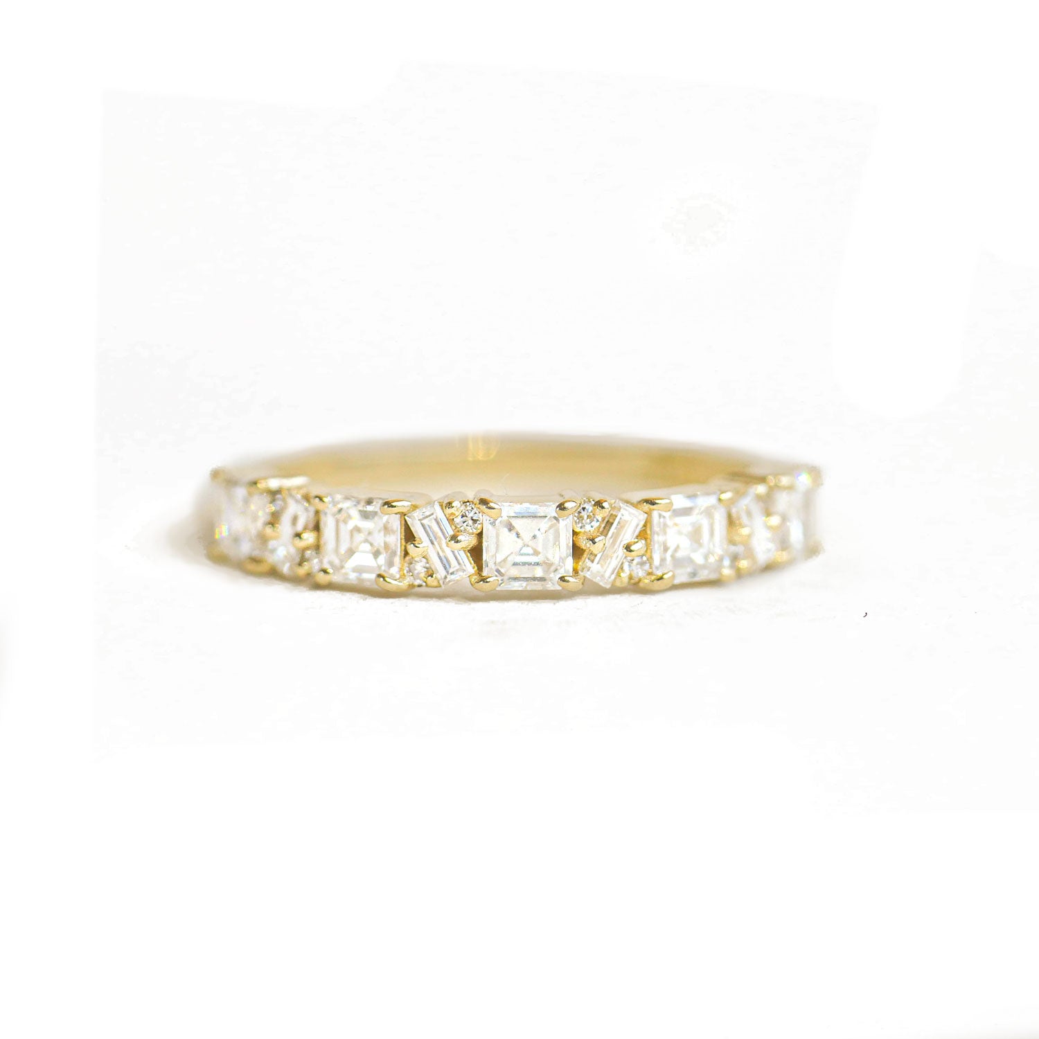 Asscher Cut Diamond Mosaic Confetti Band