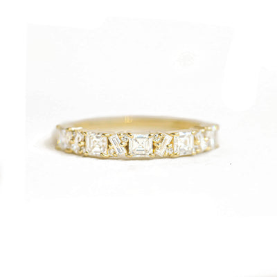 Asscher Cut Diamond Mosaic Confetti Band