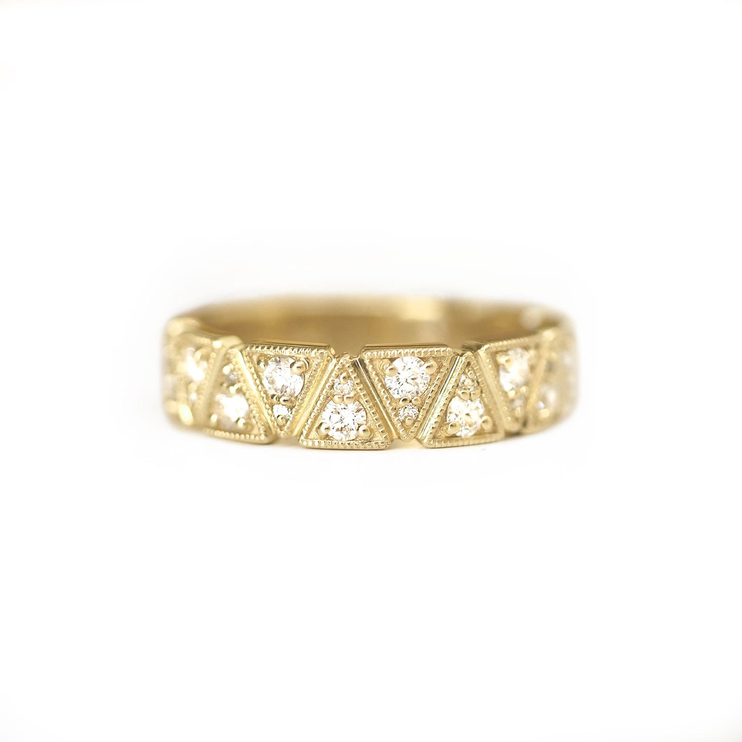5mm Notched Diamond Triangle Ring