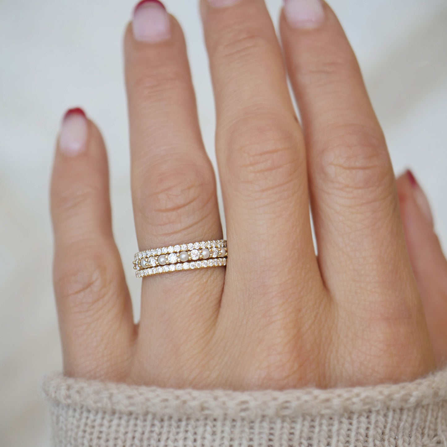 Pearl & Diamond 2mm Shared Prong Band